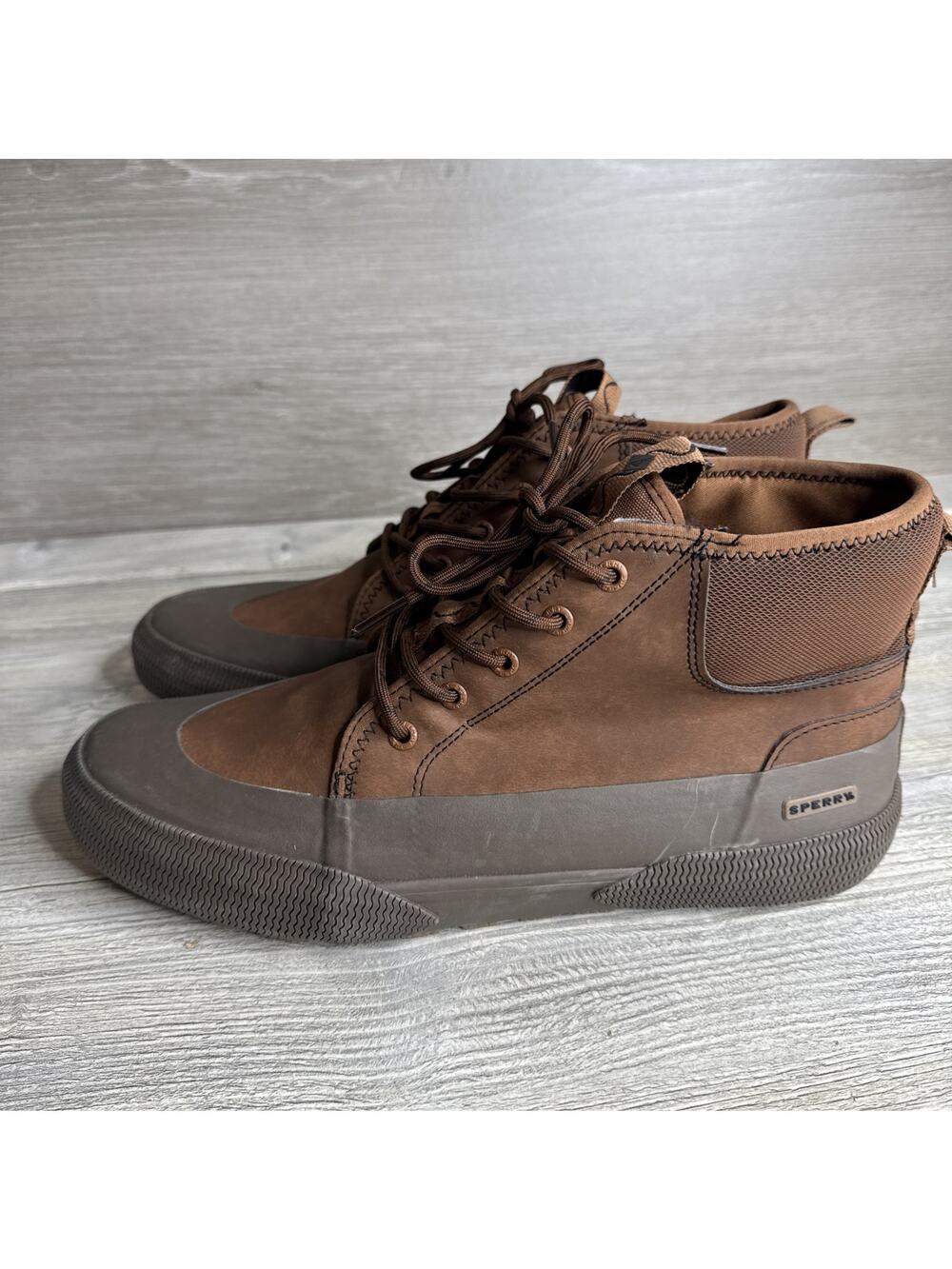 SPERRY Halyard Storm Size 11.5 Water-Resistant High Top Sneaker Boots
